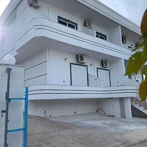 Ergys Apartamento Ksamil