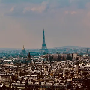 Cosy - Eiffel Tower París